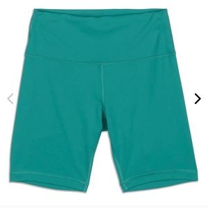 BNWOT Lululemon Teal Align Bike Shorts Size 4 (Small)
